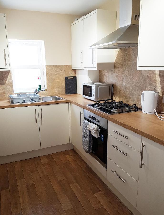 Ybc Court, Aldershot Apartment Luaran gambar