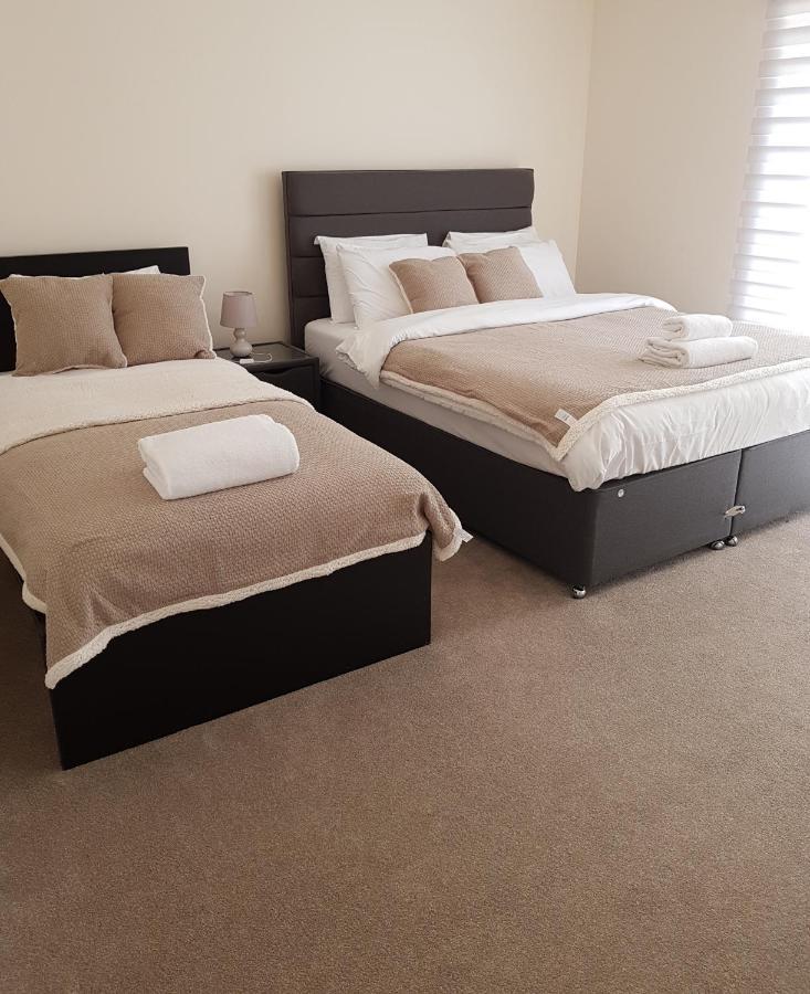 Ybc Court, Aldershot Apartment Luaran gambar