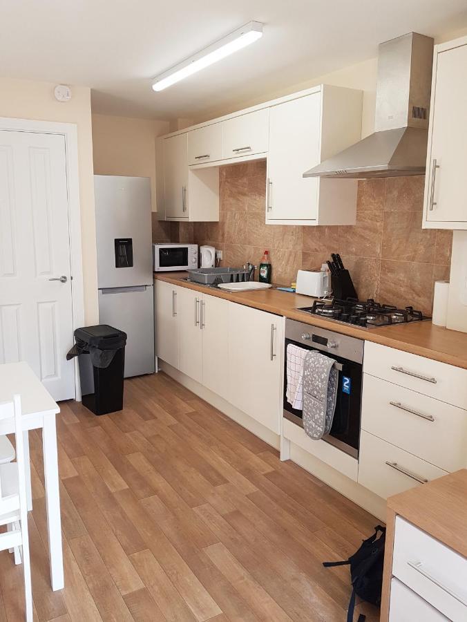 Ybc Court, Aldershot Apartment Luaran gambar