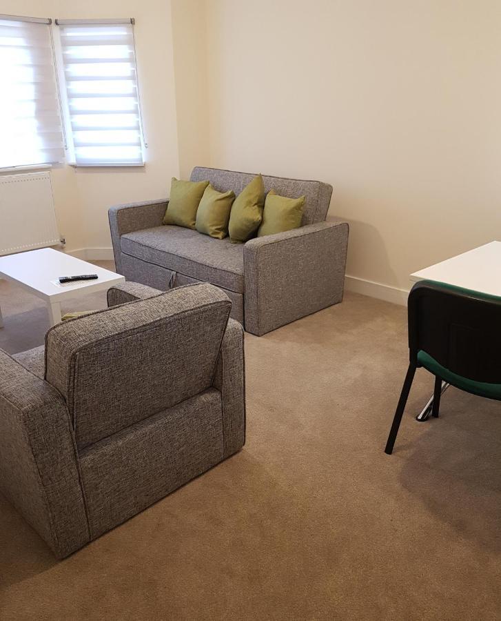 Ybc Court, Aldershot Apartment Luaran gambar