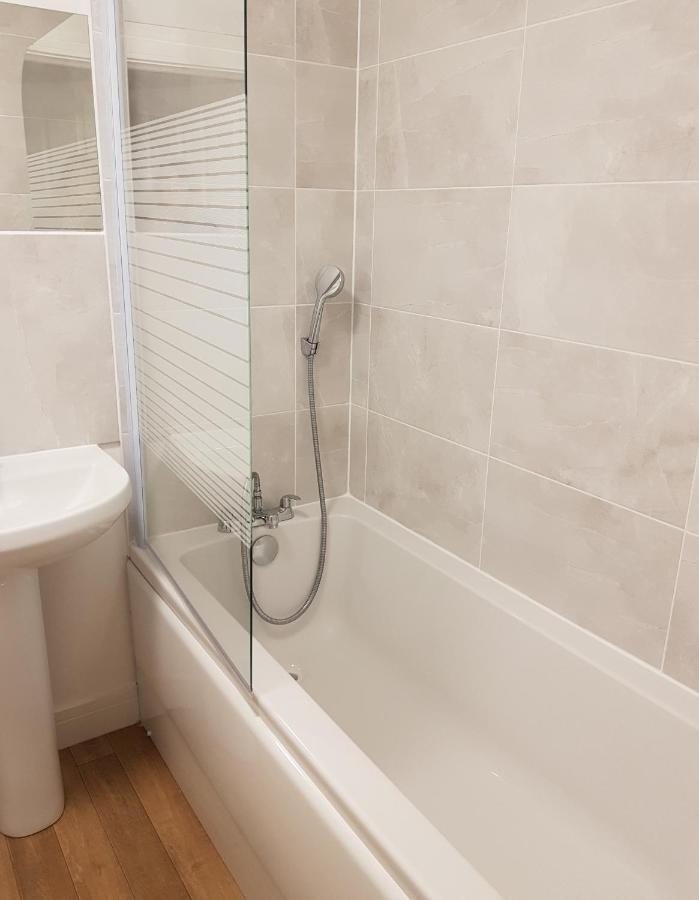 Ybc Court, Aldershot Apartment Luaran gambar
