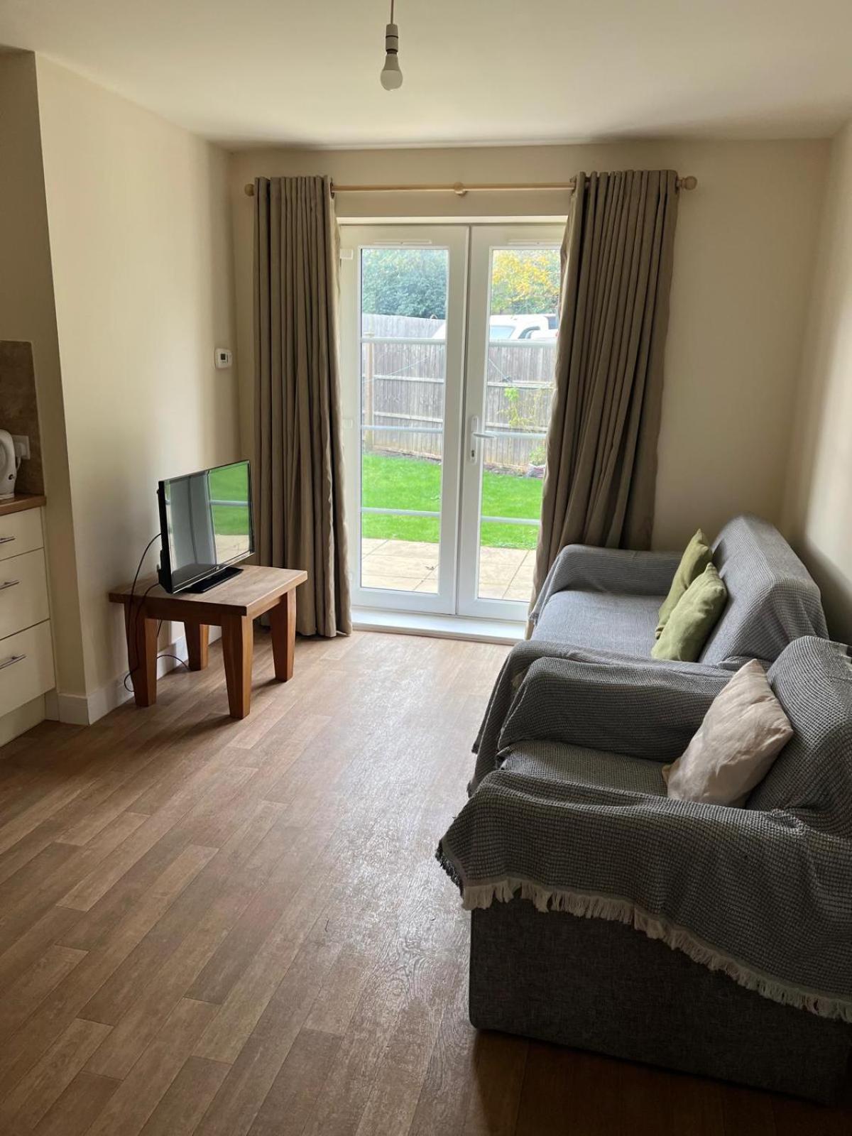 Ybc Court, Aldershot Apartment Luaran gambar