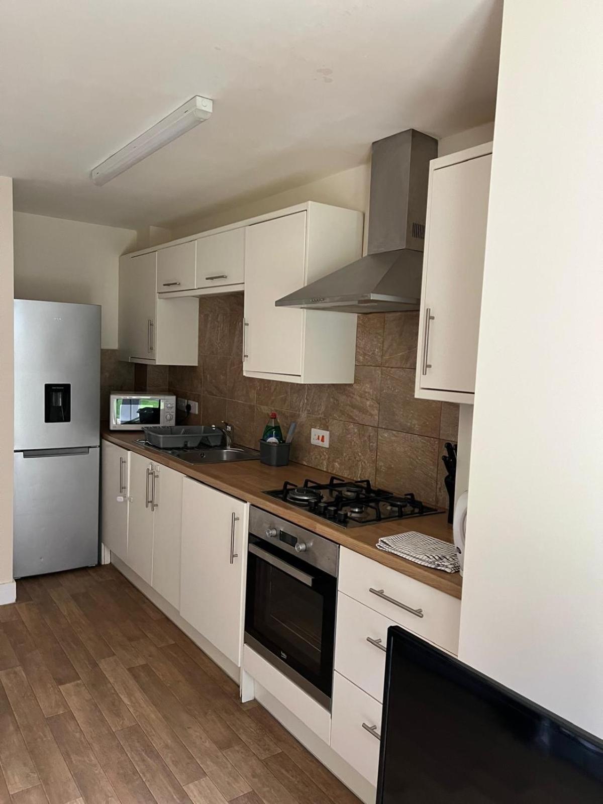 Ybc Court, Aldershot Apartment Luaran gambar